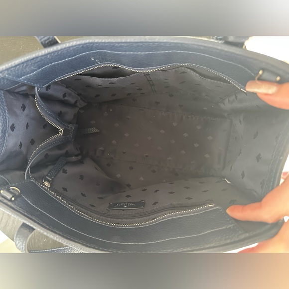 Kate Spade handbag. - Picture 4 of 8